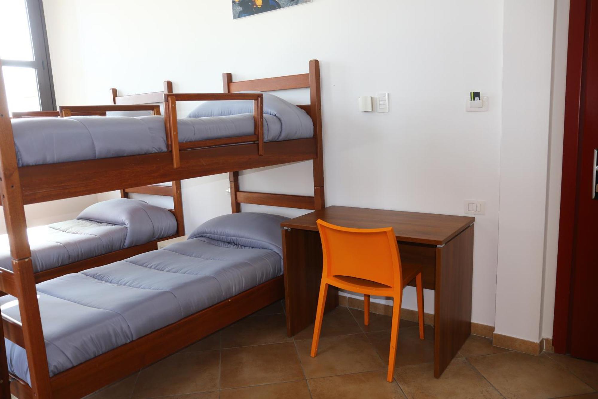Student'S Hostel Парма Экстерьер фото